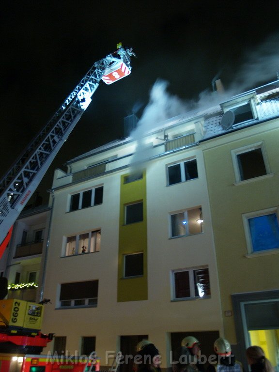 Feuer in Kueche Koeln Vingst Homarstr P605.JPG